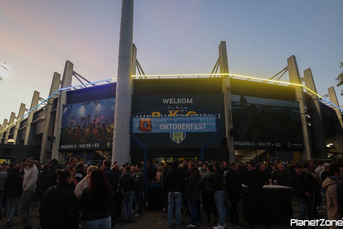 RkC Waalwijk - ADO Den Haag