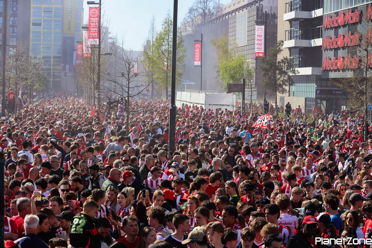 PSV Eindhoven Kampioen #27 7 april 2026 6/7