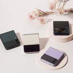 02_02B2Family_03_galaxyzflip3_5g_family_cream_lavender_phantomblack_green_H-1