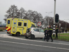 Ongeval op kruispunt Donkerslootweg en Rotterdamseweg in Ridderkerk