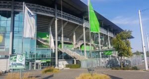 VfL Wolfsburg neemt ook afscheid van sportdirecteur Schindzielorz