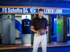 Edin Džeko verlengt verblijf bij Schalke 04 en blijft actief in Bundesliga