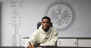 Raphael Onyedika verruilt Club Brugge voor Eintracht Frankfurt