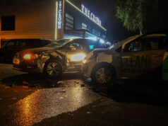 Aanrijding bij uitrit van uitgaansgelegenheid in Rotterdam