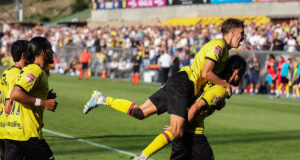 Polonaise in Venlo, VVV wint Limburgse derby om derde plaats