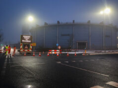 Dak De Ferrodome Rotterdam dreigt in te storten door sneeuwval