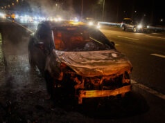 Autobrand op A20 zorgt voor korte file richting Rotterdam Centrum