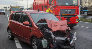 Zwaar ongeval op A15 zorgt voor lange files bij Heiplaat