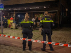 Keukenbrandje boven hotel aan de Mathenesserlaan snel geblust; gasten korte tijd geëvacueerd