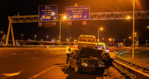 Bestuurder raakt vangrail bij eenzijdig ongeval op A29