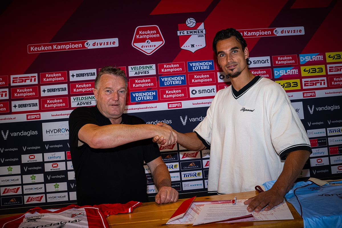 presentatie nieuwe FC Emmen keeper Kelle Roos