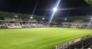 Heracles Almelo neemt afscheid van trainer Bas Sibum en technisch directeur Nico-Jan Hoogma