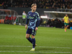 Zware tegenvaller voor Ajax: Dolberg voorlopig uitgeschakeld