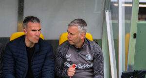 PEC Zwolle richt vizier op René Hake als nieuwe trainer