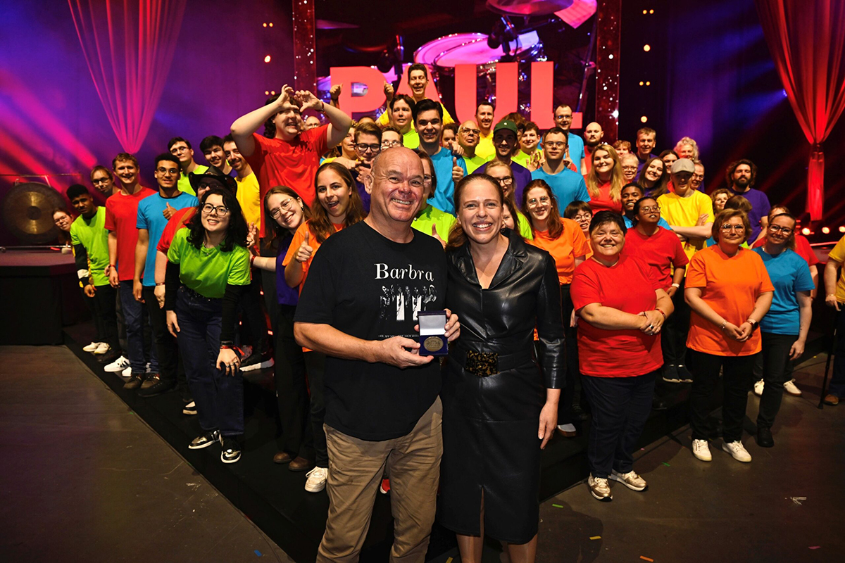 Uitreiking-Rotterdammert-aan-Paul-de-Leeuw-scaled