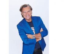 Radio-dj Eddy Keur presenteert nieuw NPO Radio 2-programma voor PowNed