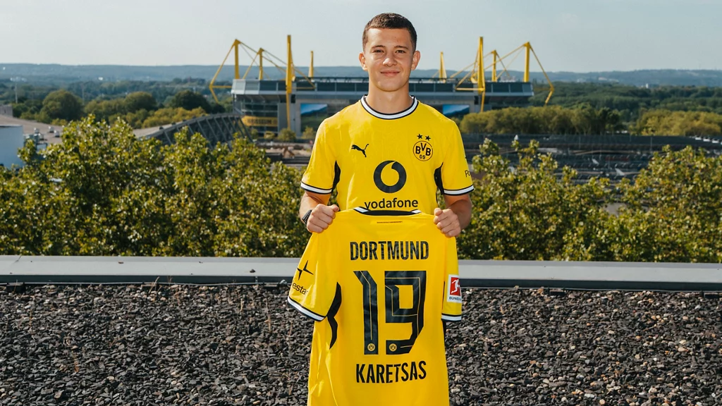 karetsas-dach-1_News-TeamStage-Desktop