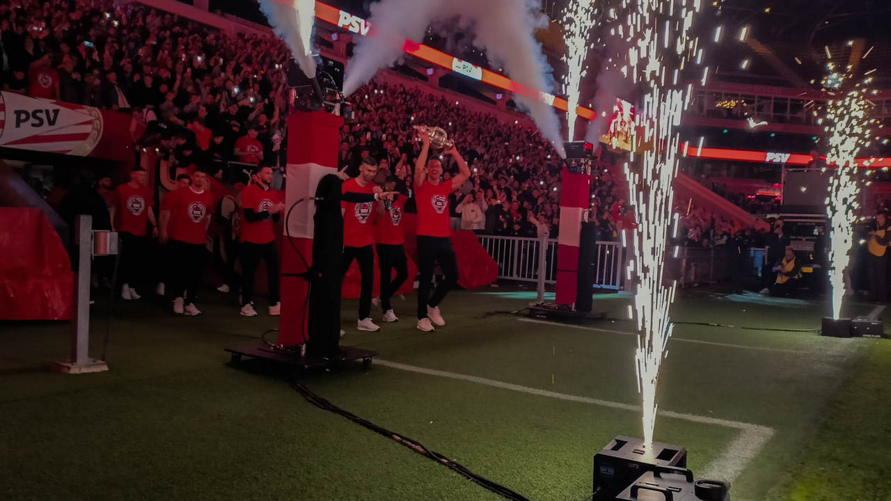 luukbeker-psv-stadion (2)